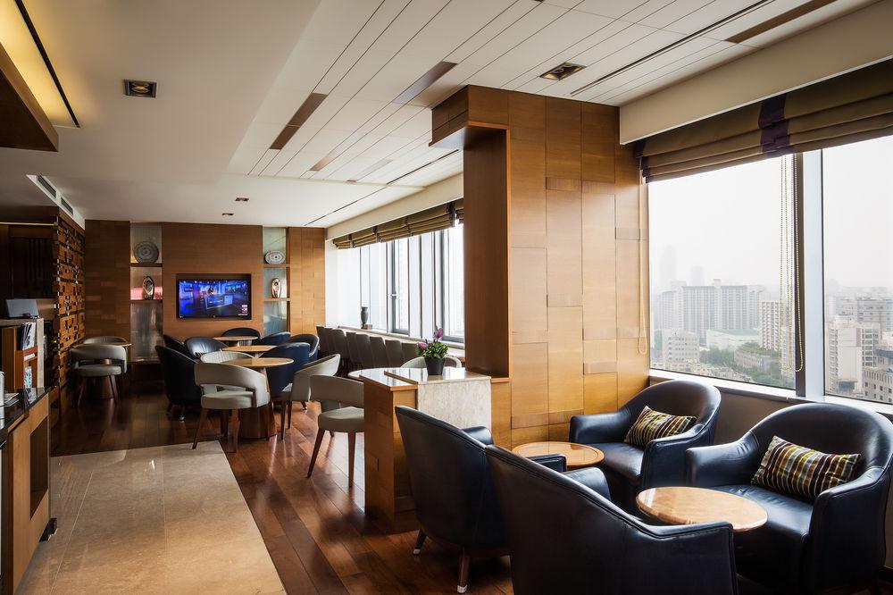 Готель Courtyard By Marriott Seoul Times Square Екстер'єр фото
