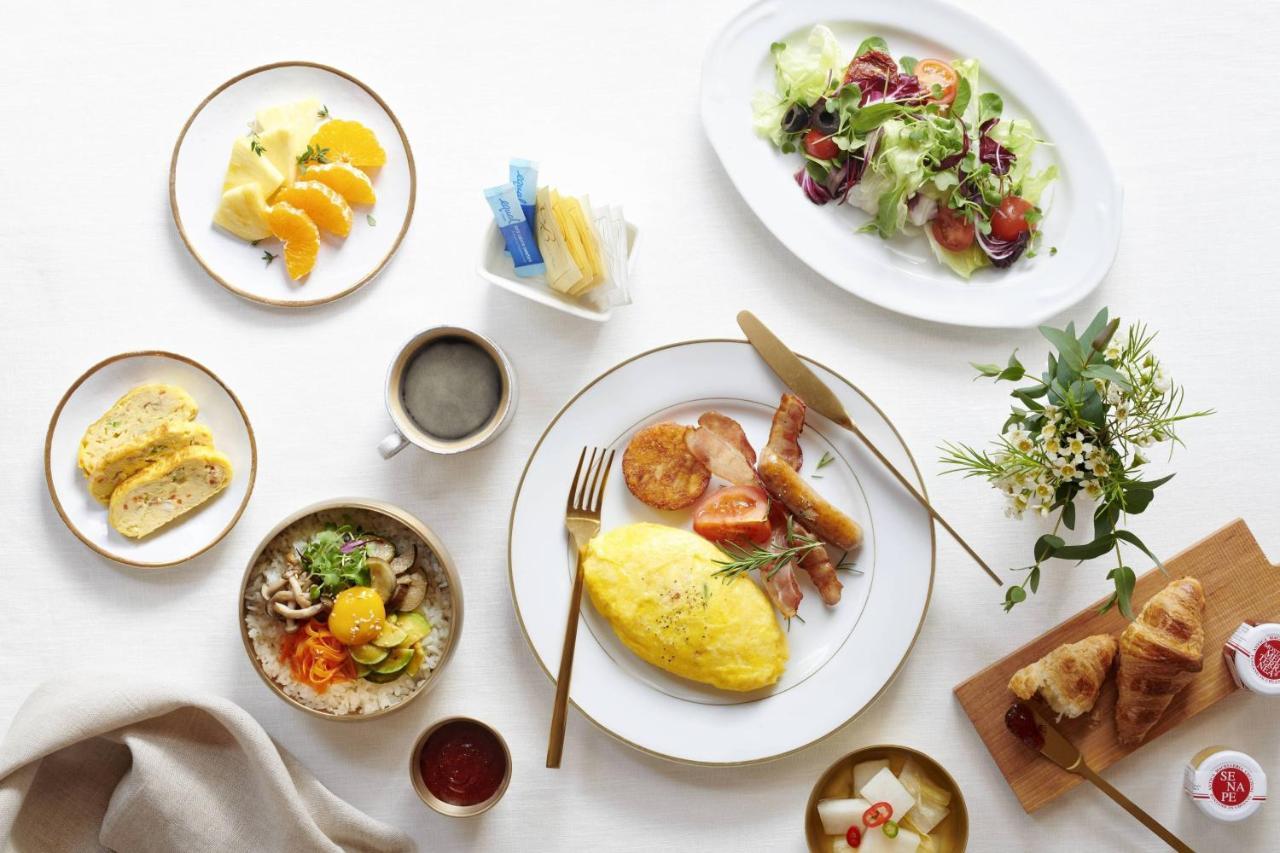 Готель Courtyard By Marriott Seoul Times Square Екстер'єр фото
